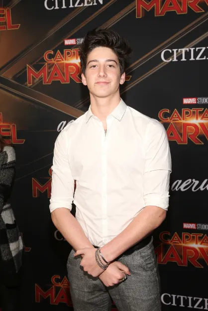 Milo Manheim Height