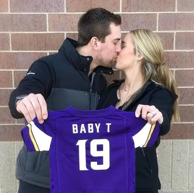 adam thielen wife