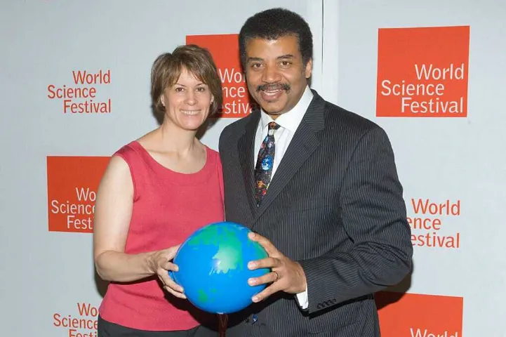 neil degrasse tyson wife