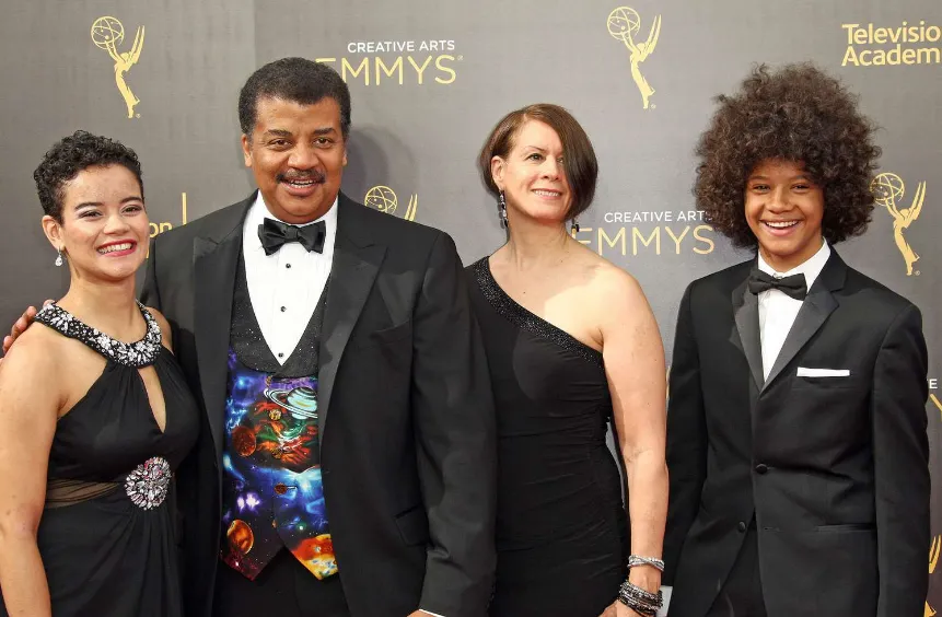 neil degrasse tyson wife